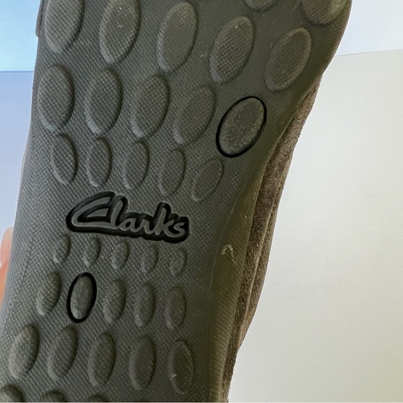 Clark’s Collection Suede Haley Rhea Bungee Slip on in Gray size 8 - Picture 3 of 11